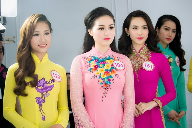 hau truong chup bikini cua top hoa hau viet nam mien bac