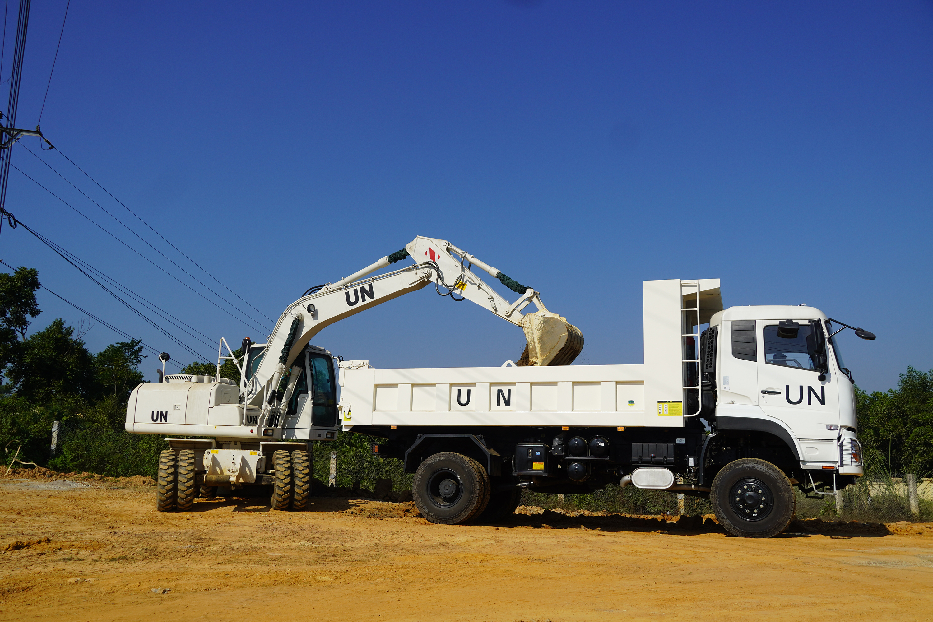 Xe bọc thép của Việt Nam làm nhiệm vụ tại châu Phi