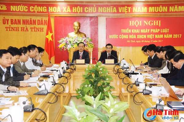 tuyen truyen pho bien giao duc phap luat dung trong tam trong diem