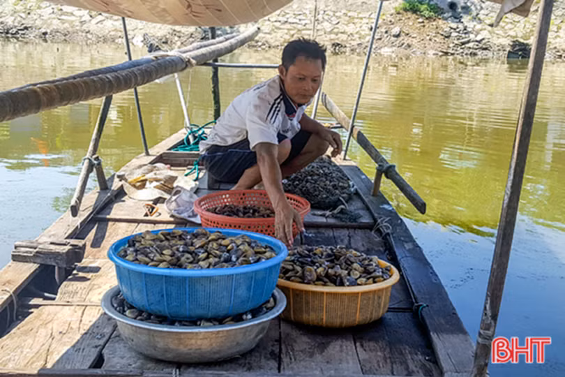 binh di xom chai giua long thanh pho ha tinh