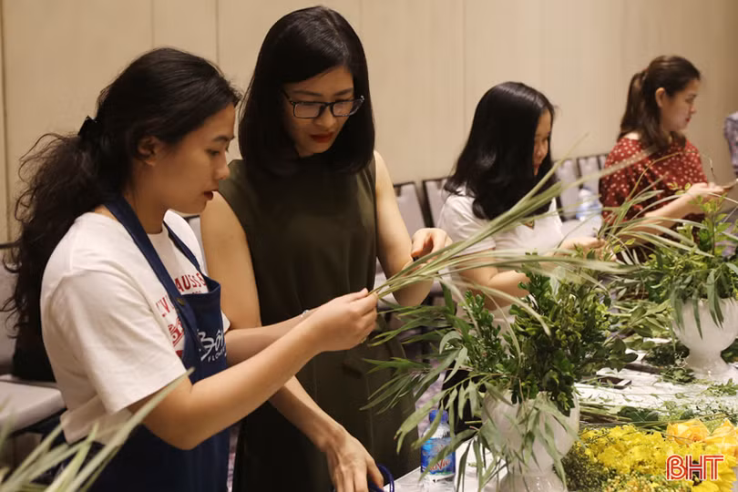 workshop da tiec mua he cho nhung nguoi yeu hoa o tp ha tinh
