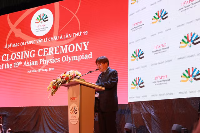 olympic vat ly chau a 2018 viet nam thang lon voi 4 hcv xep thu 3 toan doan