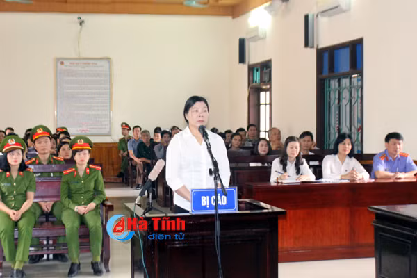 tuyen phat tran thi xuan 9 nam tu giam ve toi hoat dong nham lat do chinh quyen nhan dan