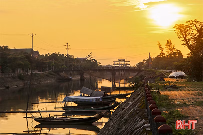 binh di xom chai giua long thanh pho ha tinh