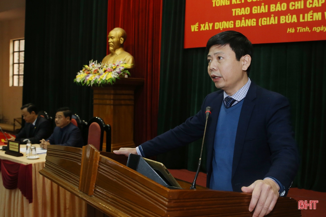 Hà Tĩnh trao thưởng 25 tác phẩm xuất sắc đạt Giải Búa liềm vàng cấp tỉnh năm 2020