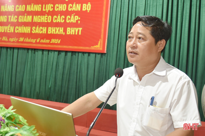Trưởng phòng LĐ-TB&amp;XH huyện Lộc Hà Nguyễn Ngọc Thạch quán triệt nội dung, chương trình, mục đích, ý nghĩa của cuộc tập huấn.