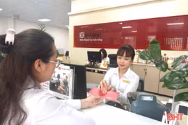 Đa dạng sản phẩm, ngân hàng vào cuộc đua "hút" vốn huy động