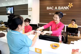 Lãi suất ngân hàng tăng, gửi kỳ hạn nào để hưởng lợi? 