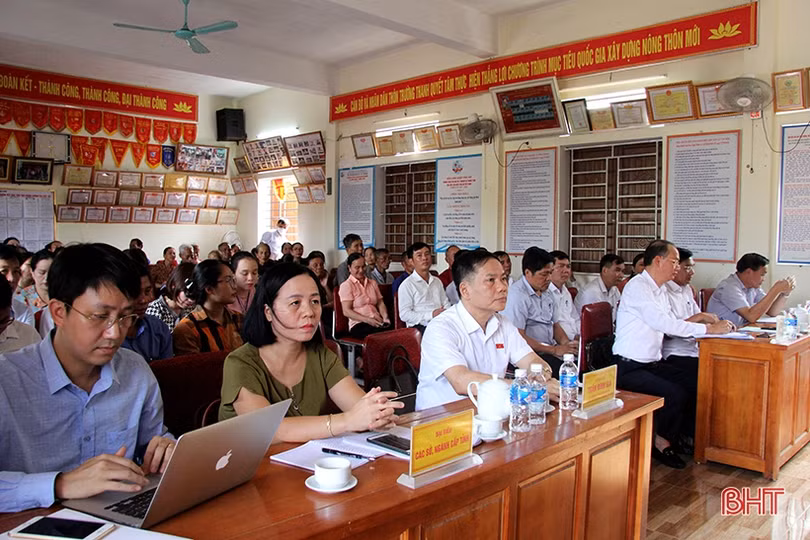 Đoàn Đại biểu Quốc hội và HĐND tỉnh tiếp xúc cử tri tại các địa phương