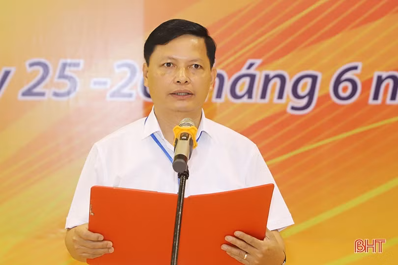 16 đội thi đấu tham gia Giải Bóng chuyền Khối Kinh tế - Kỹ thuật Hà Tĩnh năm 2022