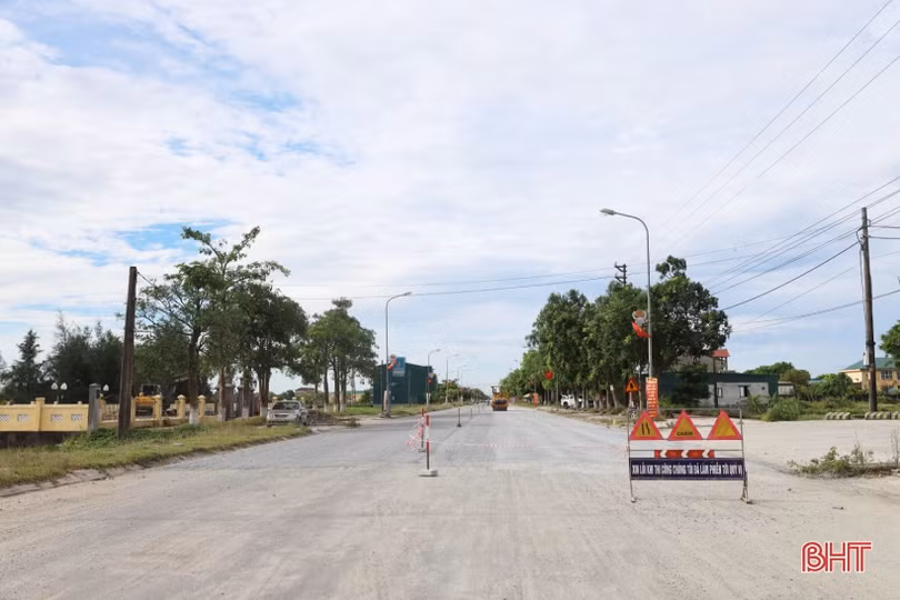 Hối hả thi công đường huyết mạch nối TP Hà Tĩnh với huyện Lộc Hà