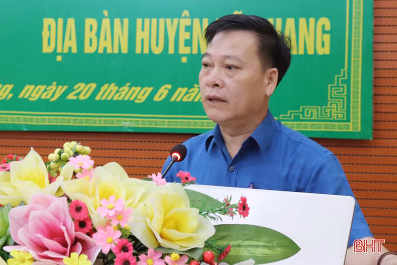 Nâng cao kiến thức pháp luật ATGT cho hơn 300 cán bộ các cấp ở Vũ Quang