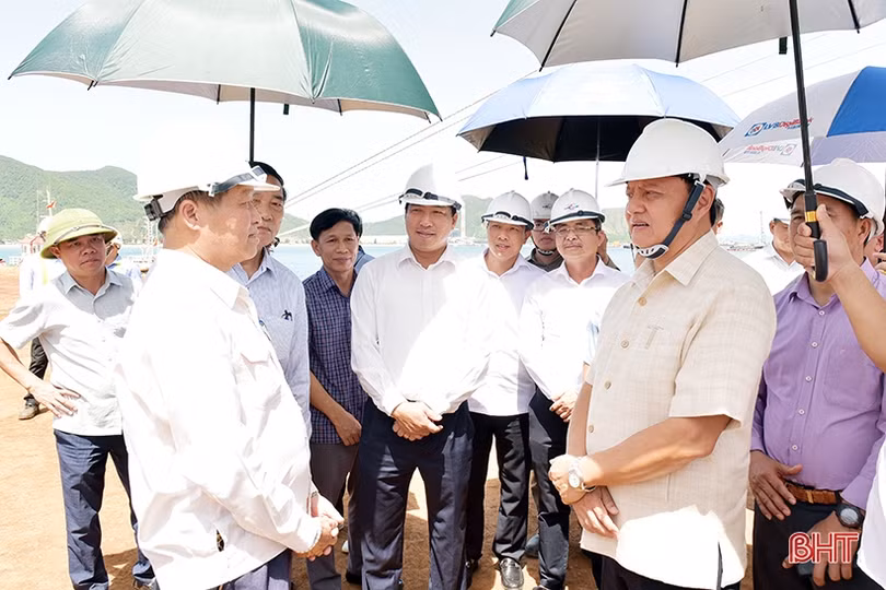 Đoàn công tác tỉnh Savannakhet thăm cảng Vũng Áng và Formosa Hà Tĩnh