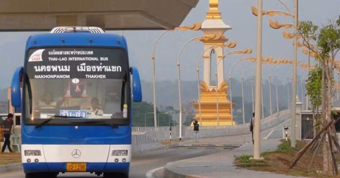 Thảo luận mở tuyến xe buýt kết nối Thái Lan - Lào - Việt Nam đi qua Hà Tĩnh