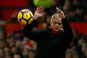 Giao thừa đầy áp lực với Mourinho