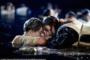 Từ lý trí cho tới tình cảm, Jack của “Titanic” đều… phải sống