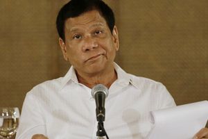 Cứng rắn với chiến dịch chống tội phạm, Tổng thống Philippines cho phép bắn người chống cự khi bị bắt giữ