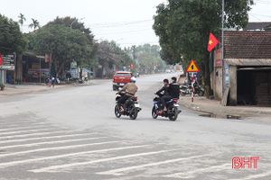 Tiềm ẩn nguy cơ tai nạn tại nút giao ngã 5 ở thị trấn Đồng Lộc