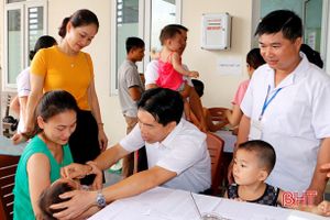 Hơn 130 ngàn trẻ em Hà Tĩnh được uống Vitamin A liều cao