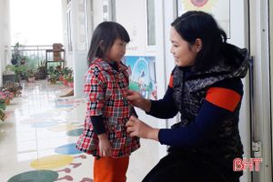 Các trường mầm non Hà Tĩnh lo giữ ấm cho học sinh ngày rét đậm