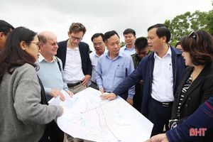 AFD cam kết hỗ trợ Hà Tĩnh và các địa phương cải thiện hạ tầng, ứng phó với biến đổi khí hậu