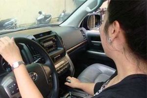 Đổi vợ lấy ô tô