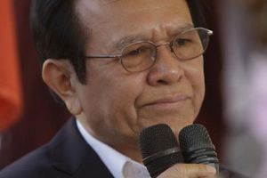 Thủ lĩnh đảng đối lập Campuchia Kem Sokha bị bắt vì phản quốc