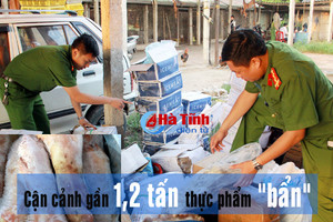 Phát hiện gần 1,2 tấn thực phẩm "bẩn" trong kho hợp tác xã