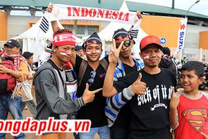 An ninh thắt chặt, CĐV Indonesia nườm nượp đến SVĐ ủng hộ đội nhà