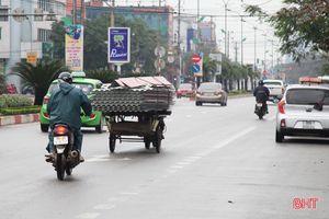 Hiểm họa từ xe tự chế chở tôn, sắt thép ở Hà Tĩnh