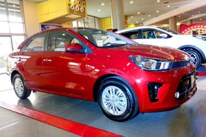 Kia Soluto chốt giá từ 399 triệu đồng ở Việt Nam