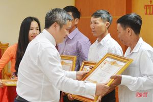 Hà Tĩnh có thêm 15 mẹ được truy tặng danh hiệu "Bà mẹ Việt Nam anh hùng"
