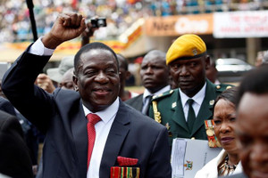 Thế giới ngày qua: Tòa án Hiến pháp Zimbabwe xác nhận chiến thắng của ông Mnangagwa