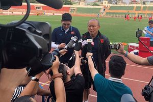 HLV Park Hang Seo: ‘Quang Hải sẽ đá ở Thái Lan, đã có phương án thay Văn Hậu’