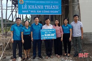 Hà Tĩnh hỗ trợ 880 triệu đồng làm “Mái ấm công đoàn” cho người lao động