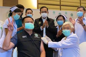 Thái Lan triển khai tiêm chủng đại trà vaccine ngừa Covid-19