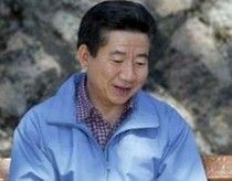 Hàn Quốc sững sờ vì cựu tổng thống tự sát