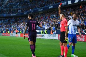 Neymar nhận thẻ đỏ, Barca thua sốc Malaga