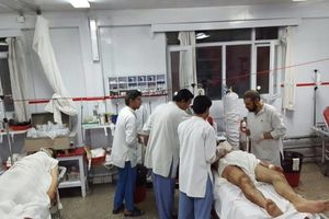 ĐH Mỹ ở Kabul bị tấn công, 1 người chết, 21 người bị thương