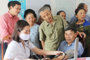Hơn 98% người dân Hà Tĩnh được khám, tạo lập hồ sơ sức khỏe điện tử