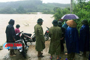 Mưa lớn gây ngập lụt, chia cắt một số địa bàn ở Kỳ Anh