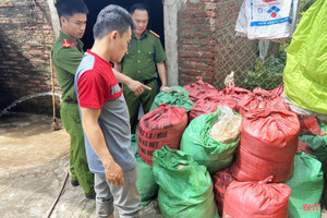 Hà Tĩnh: Phát hiện cả kho mỡ bẩn, khoảng 1,2 tấn đã qua sơ chế