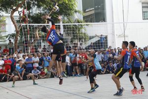 Phường Trần Phú vô địch giải bóng chuyền nam Hội Nông dân Thành phố Hà Tĩnh