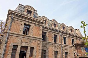 Chuyện bí ẩn bên trong ngôi nhà ma ám nổi tiếng nhất Bắc Kinh