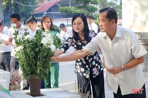 Đoàn đại biểu HĐND tỉnh Bôlykhămxay nhiều hoạt động ý nghĩa tại Hà Tĩnh