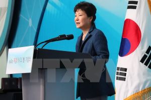 Phe đối lập Hàn Quốc trình kiến nghị luận tội Tổng thống lên Quốc hội