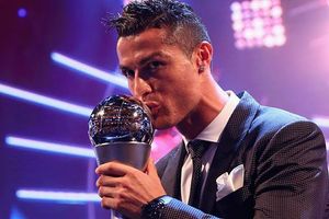 Ronaldo giành giải cầu thủ xuất sắc nhất FIFA The Best 2017
