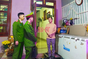 Hà Tĩnh: Phát hiện 2 vụ tập kết mỡ bẩn