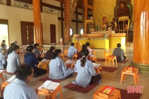 Các chùa ở Hà Tĩnh không tổ chức lễ Vu lan để phòng Covid-19