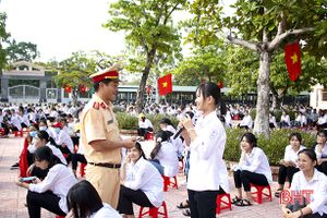 1.500 học sinh Can Lộc được trang bị kiến thức an toàn giao thông, phòng chống ma túy
